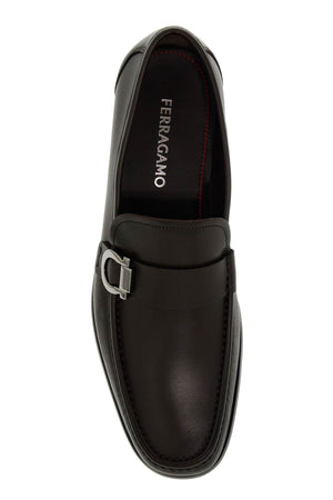 Ferragamo Smooth Leather Loafers for Men - EEE Fit