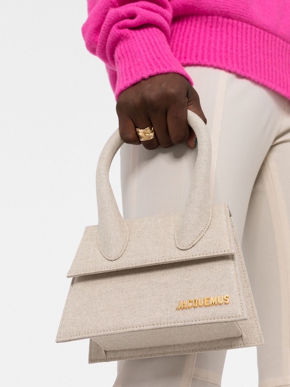 JACQUEMUS Le Chiquito Moyen Handbag