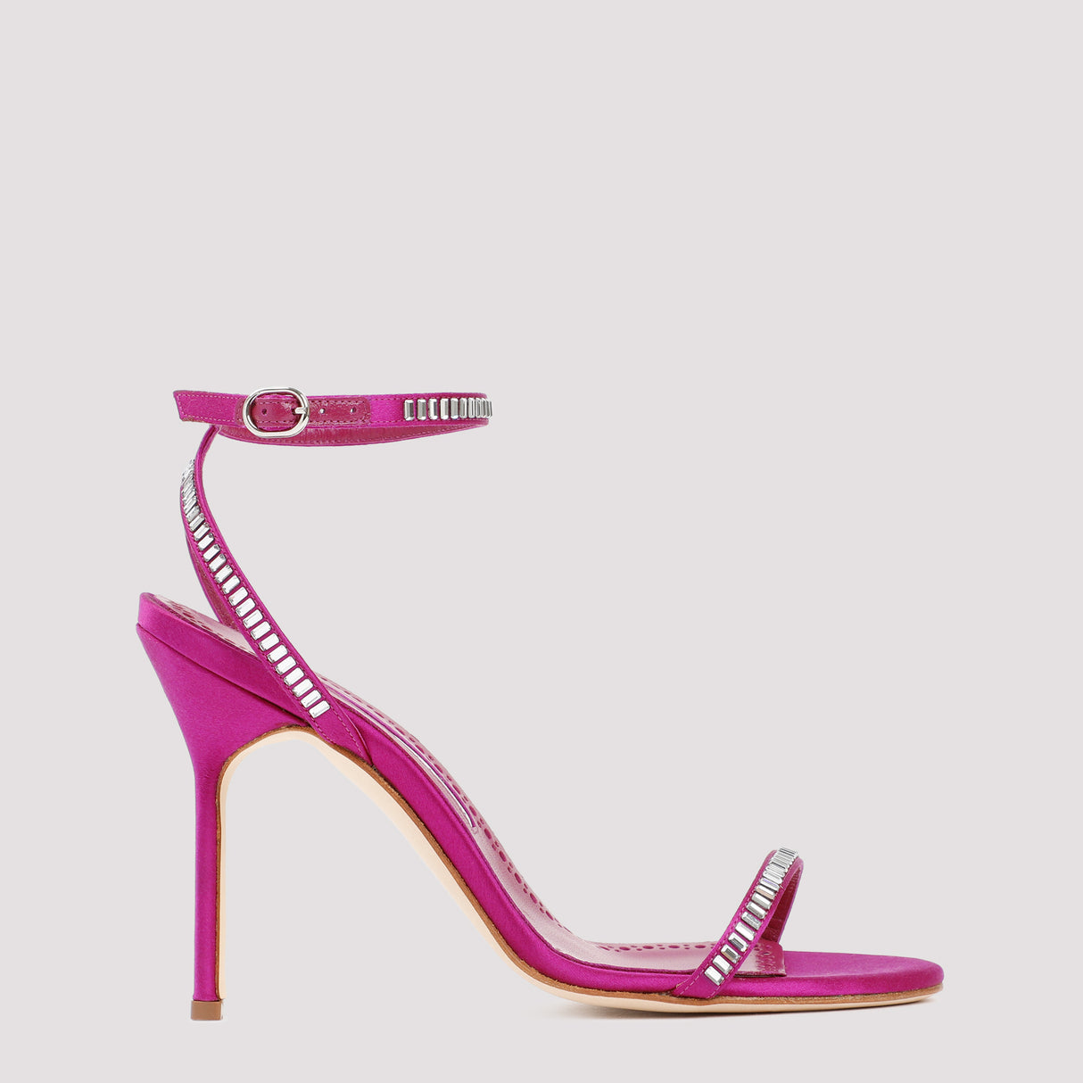 MANOLO BLAHNIK Elegant Crinastra Sandals 105