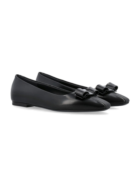 Ferragamo Elegant Patent Leather Ballet Flimsies with Iconic Bow