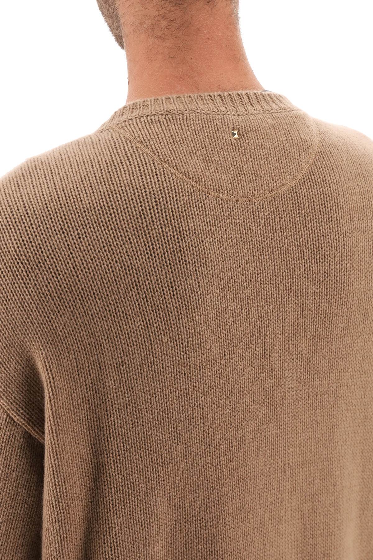 VALENTINO GARAVANI Cashmere Sweater with Iconic Stud - Oversized Fit