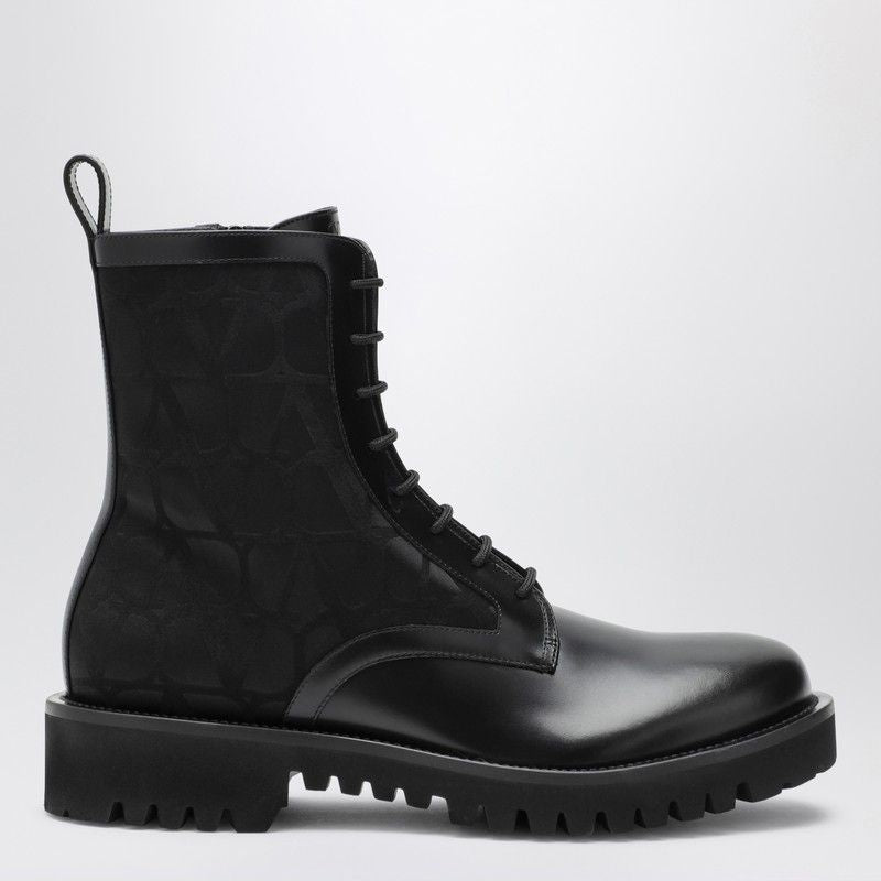 VALENTINO GARAVANI Combat Boot in Technical Fabric and Calfskin