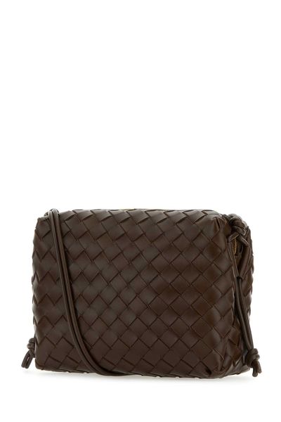 BOTTEGA VENETA 白のレザークロスボディバッグ - FW23コレクション