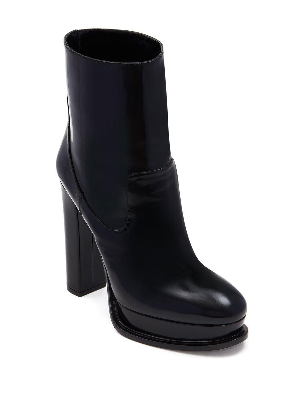 ALEXANDER MCQUEEN Chic Ankle Boots for Women