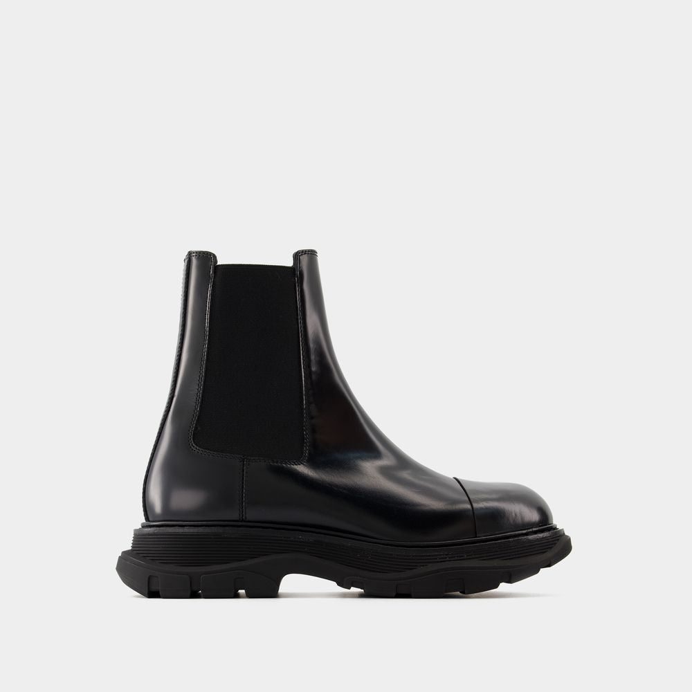 ALEXANDER MCQUEEN Sleek Treadslick Ankle Boots for Men