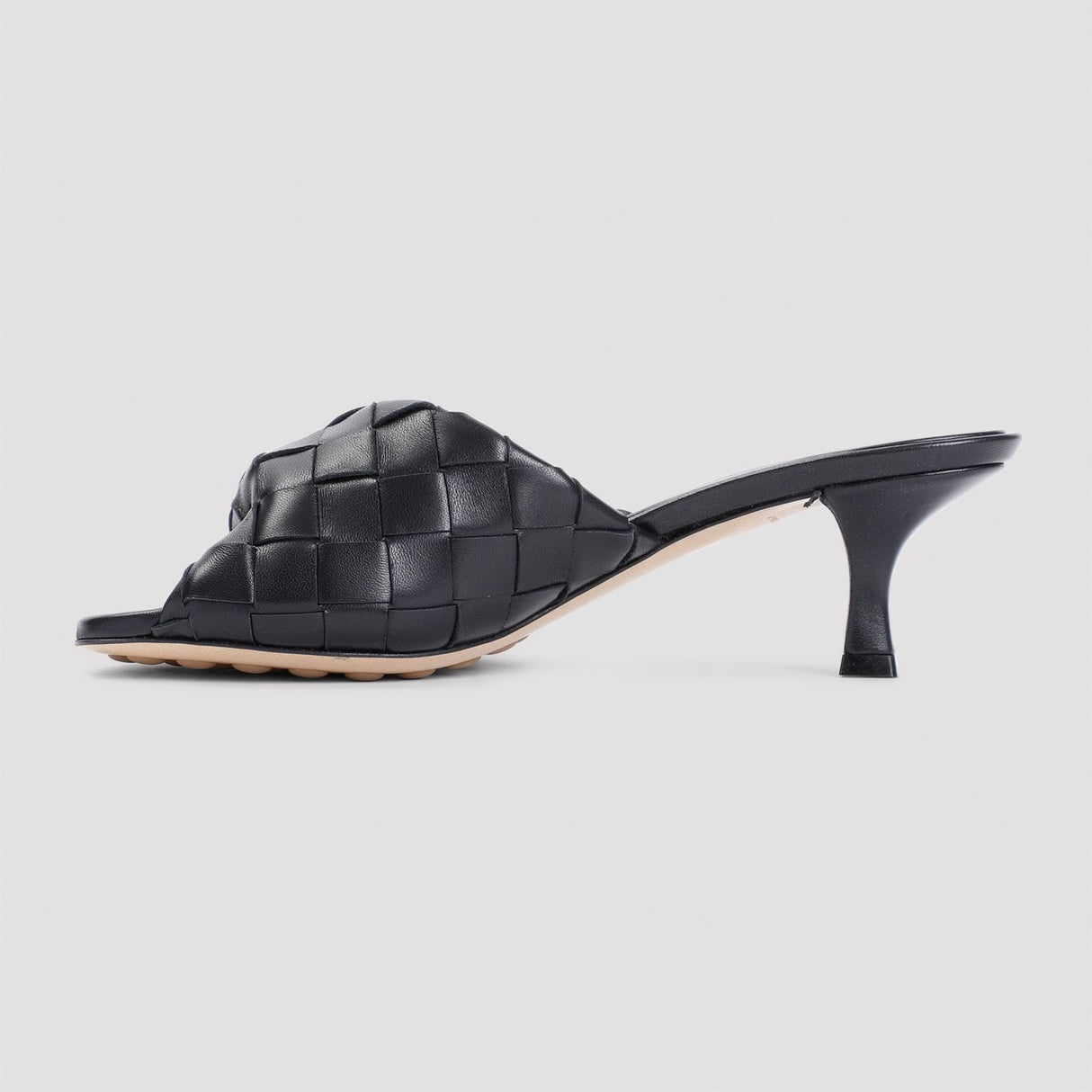 BOTTEGA VENETA Elegant Woven Leather Flat Sandals