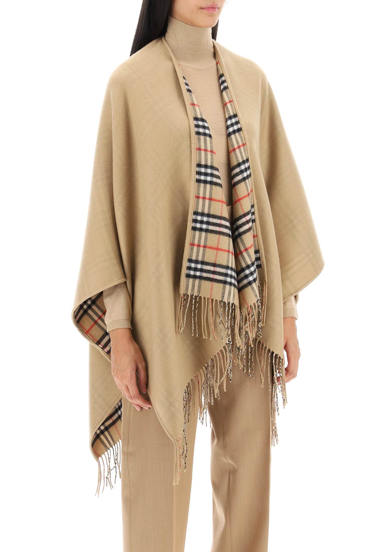 Woolen Short Cape with Burberry Check Pattern and Fringes