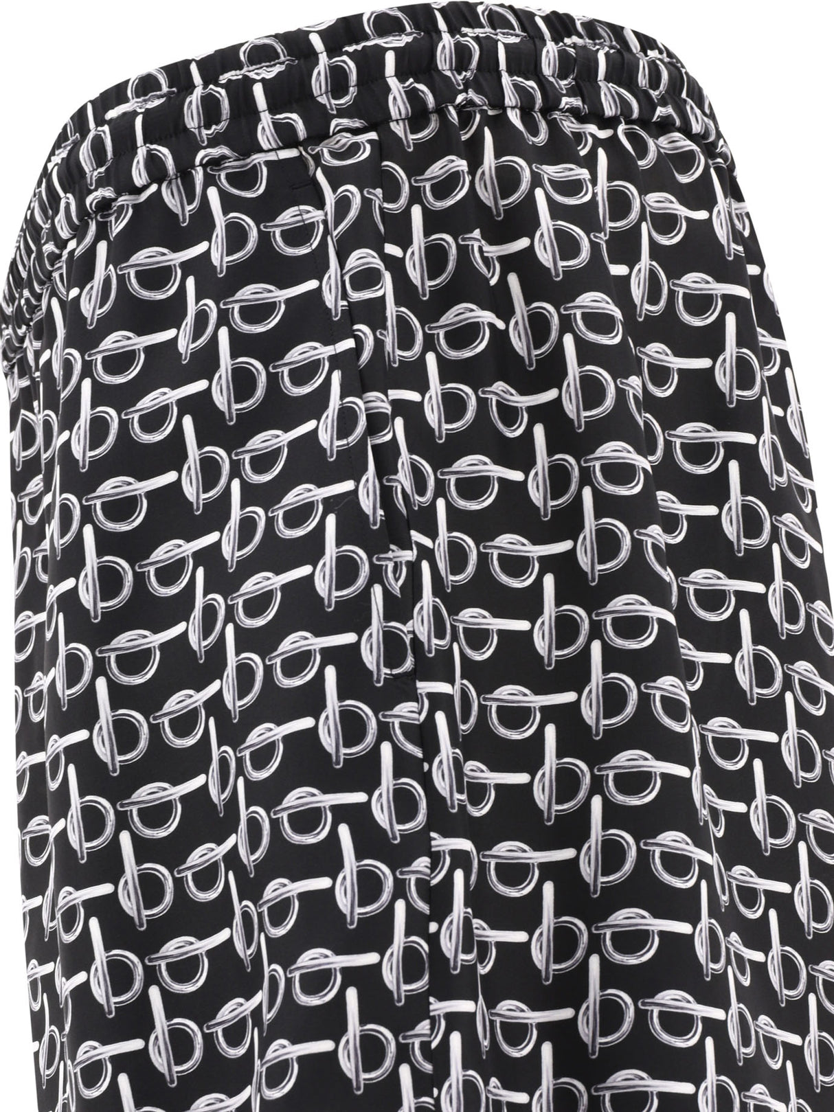 BURBERRY Sleek Printed Shorts for Men