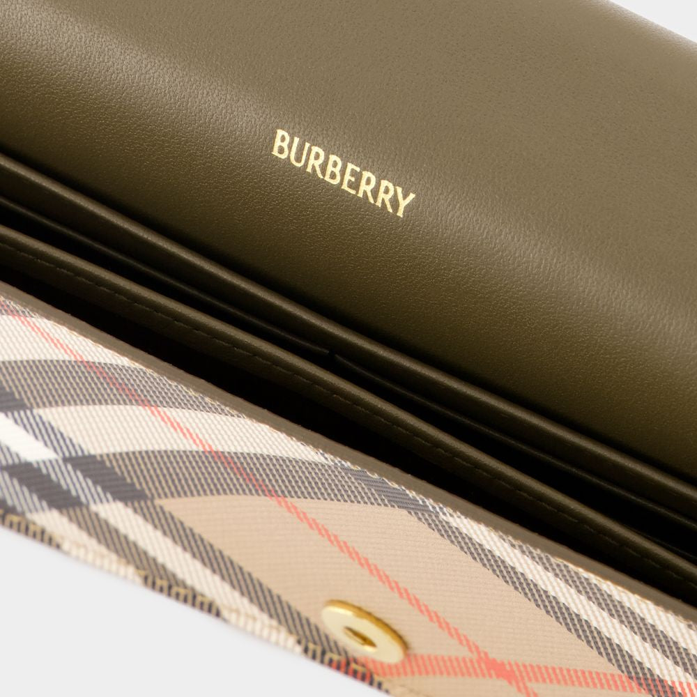 BURBERRY ミニチェーン財布