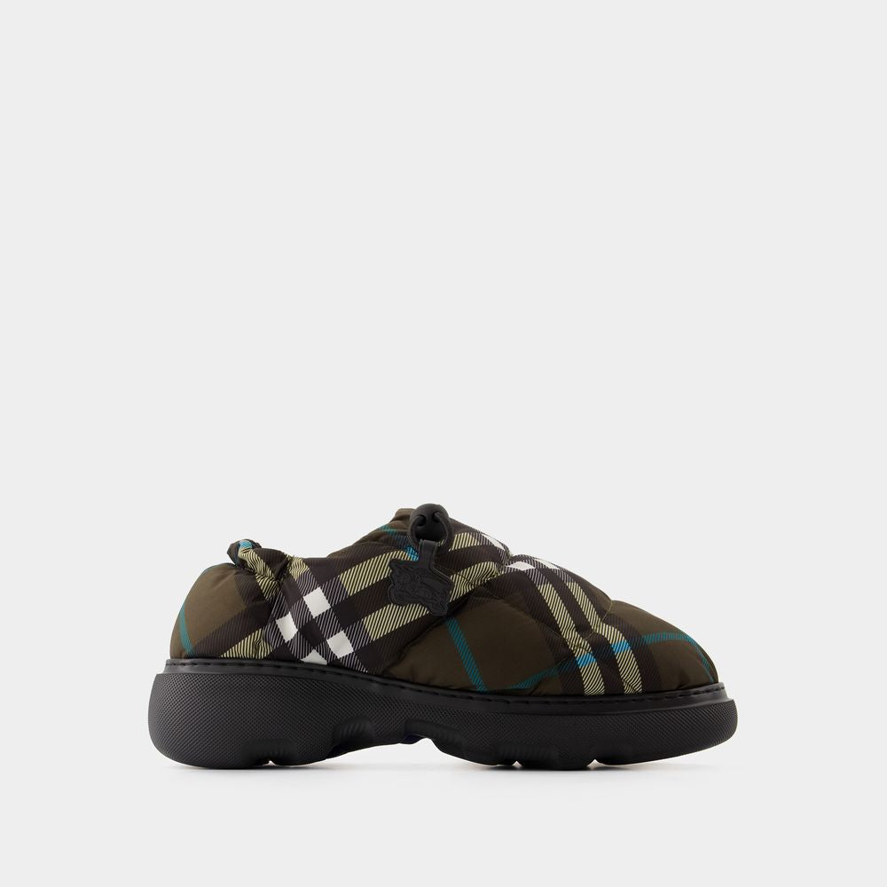 BURBERRY Pillow Low Flat Sandals for Women