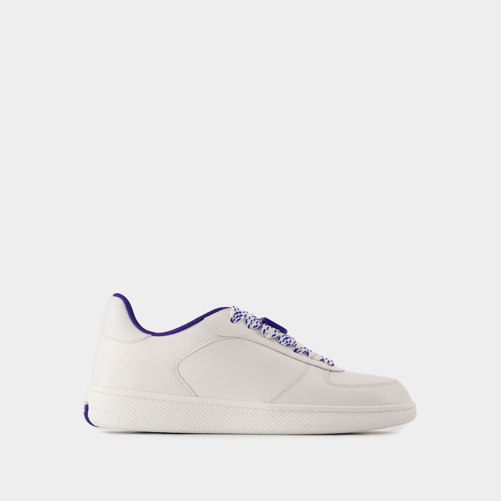 BURBERRY Women's Trendy Sleek Sneaker