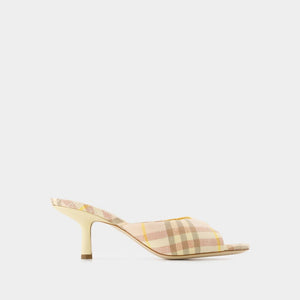 BURBERRY Chic Pumps for Women - SS25 Collection