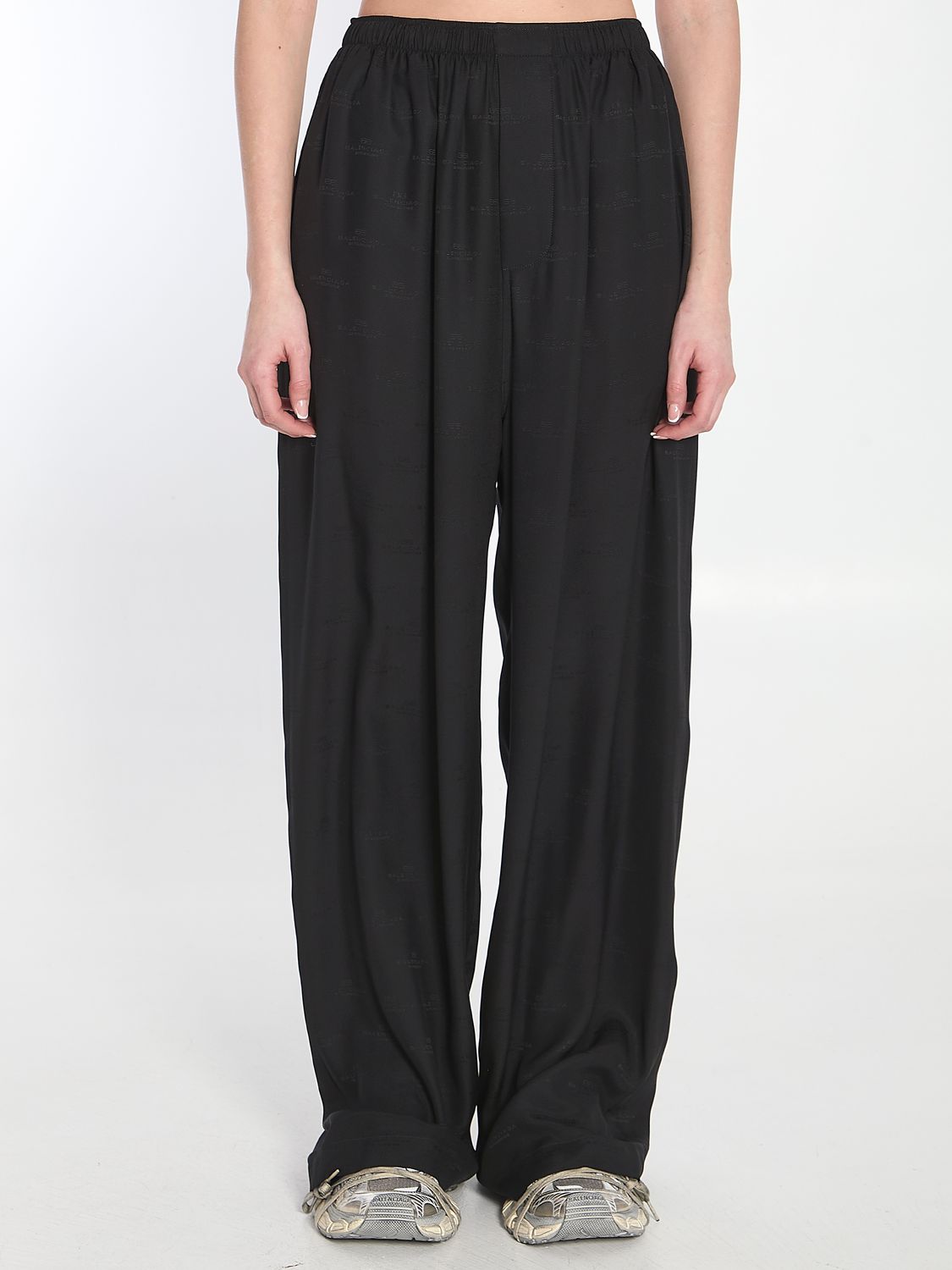 BALENCIAGA Fluid Pants for Women - Elegant and Stylish Design