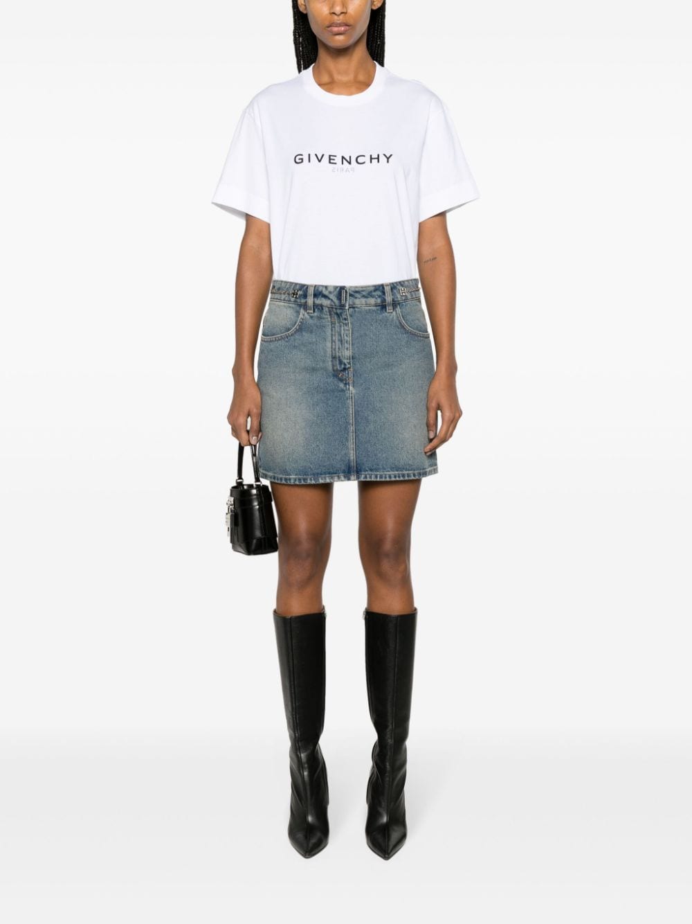 GIVENCHY セルリアンブルー コットンデニム ミニスカート チェーンリンクディテール付き シルバートーンロゴプレート