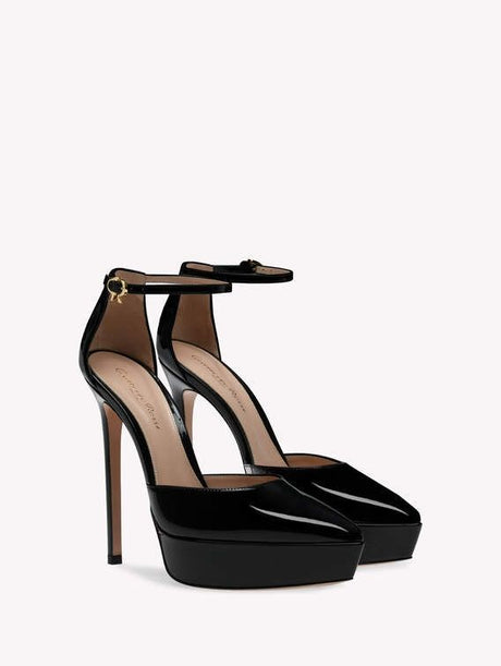 GIANVITO ROSSI 黒パテントポンプス - FW23コレクション