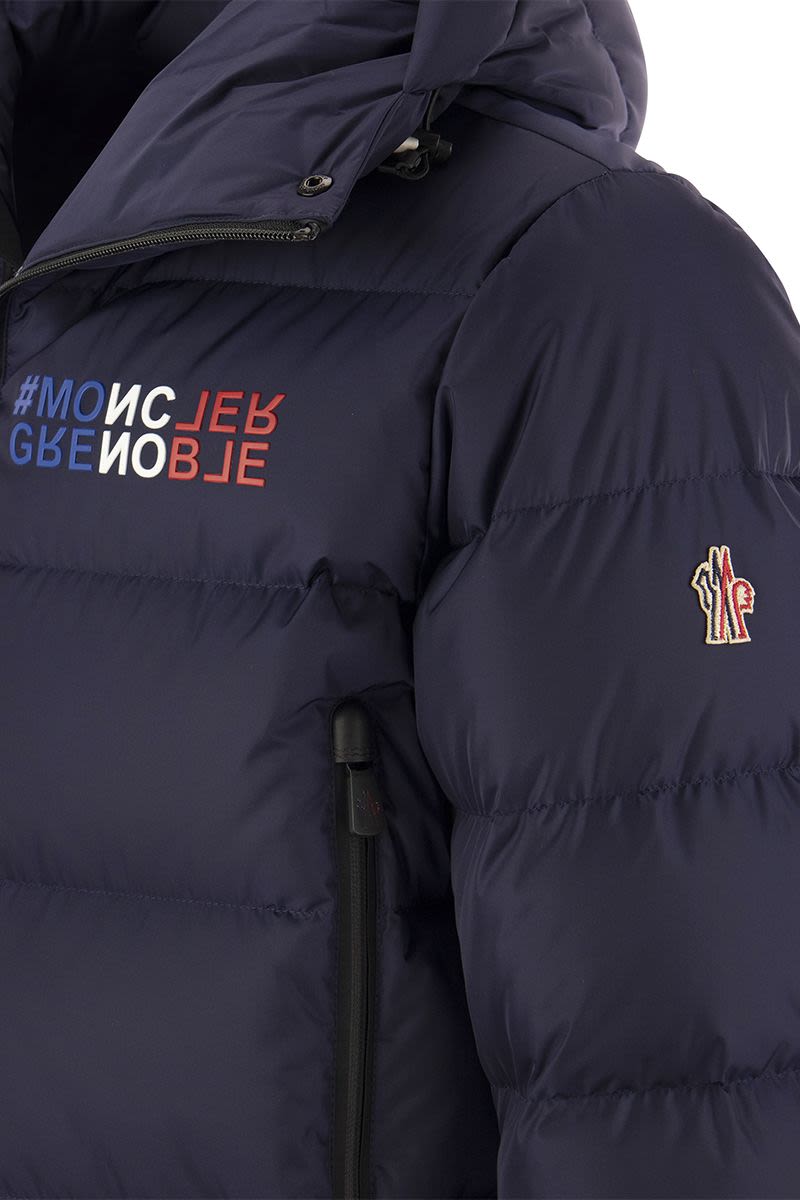 MONCLER GRENOBLE メンズ ブルーショート ダウンジャケット フード付き - 撥水性、防風性、保温性、通気性