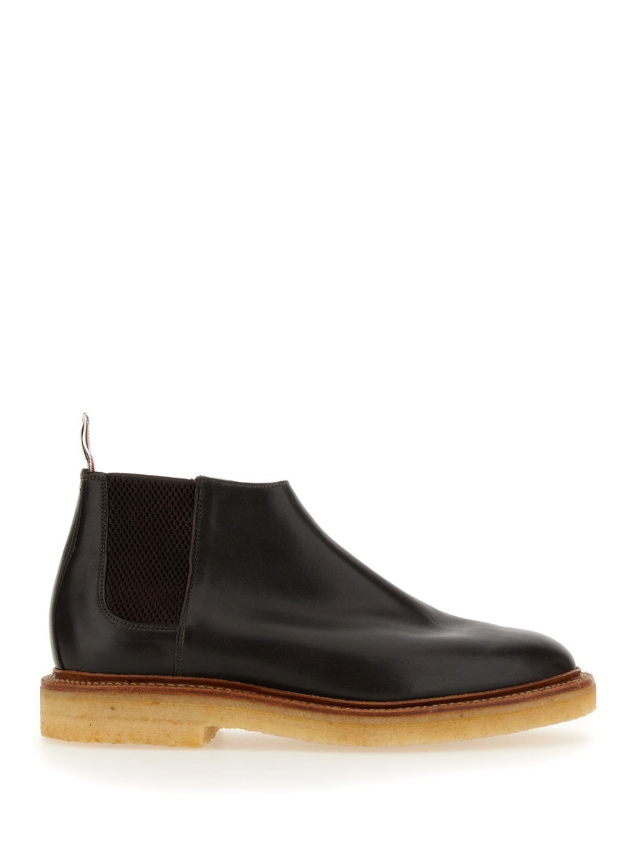 THOM BROWNE Men's Chelsea Boot - Classic Leather Design