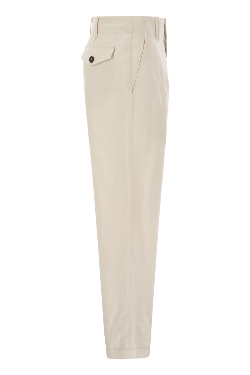 BRUNELLO CUCINELLI Women's Pleated Chino Trousers in Cotton Canvas and Linen - Cropped Silhouette