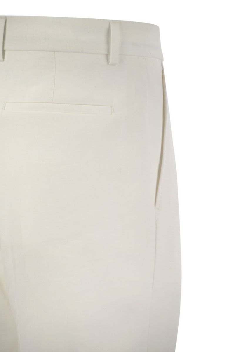 BRUNELLO CUCINELLI Leisure Fit Linen Trousers with Darts