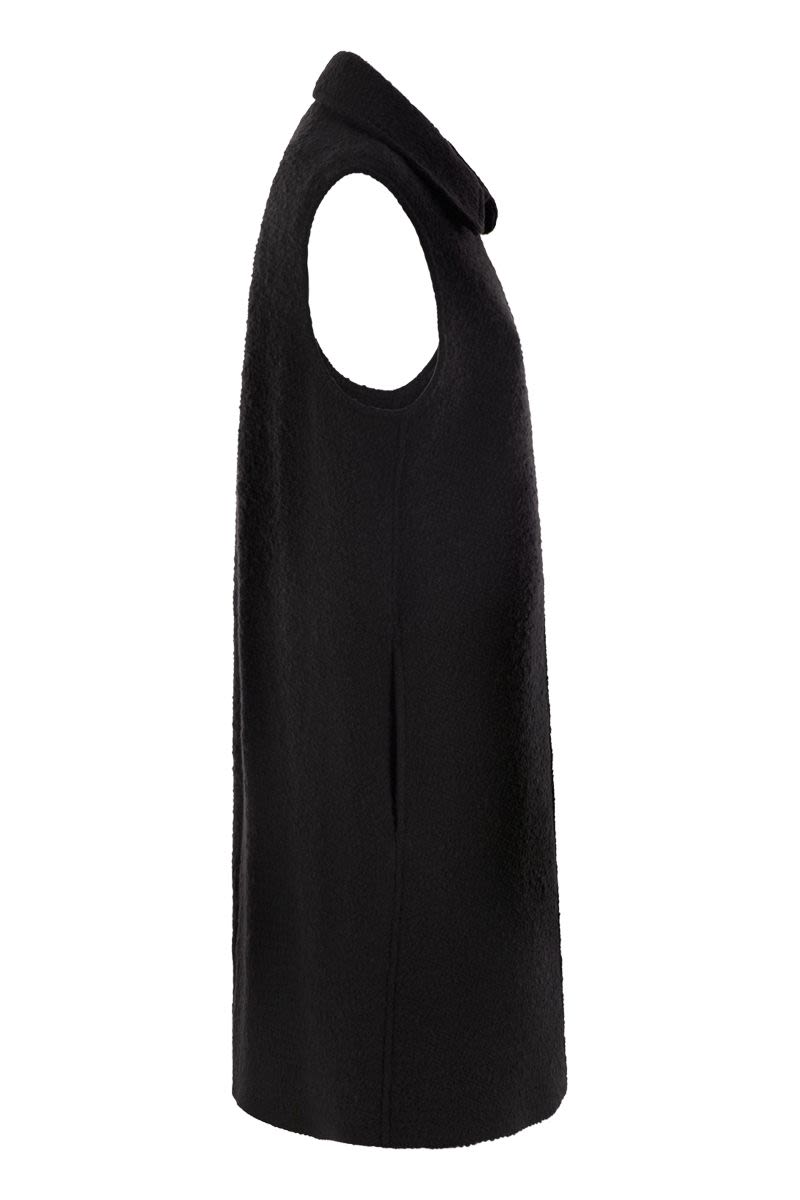 FAY Wool Vest with Iconic Hook Closure