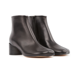 MM6 MAISON MARGIELA Signature Tabi Toe Ankle Boots with Block Heel