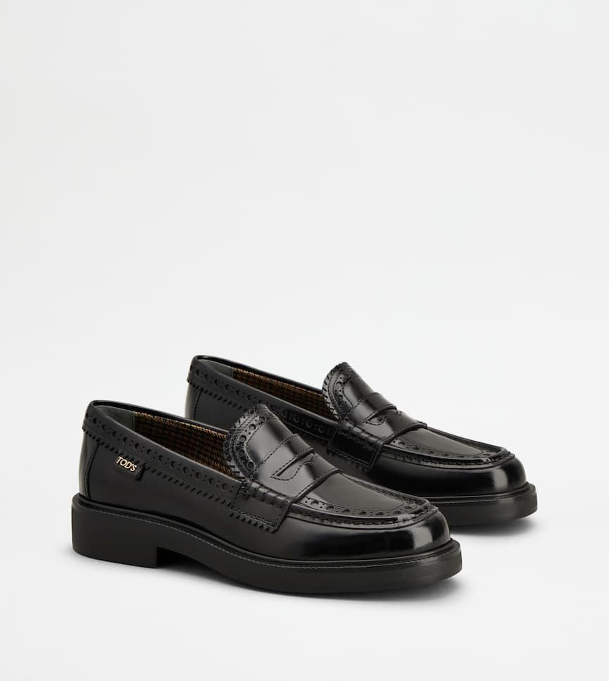 TOD'S Classic Leather Loafers with Horsebit Detail